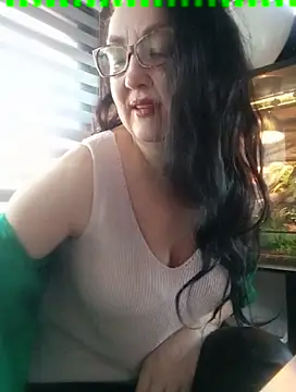 CamilleDesire online show from March 4, 2025, 5:13 pm