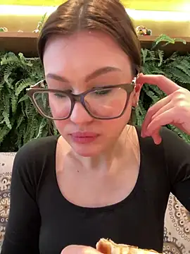 RinaCat online show from March 1, 2025, 8:23 am