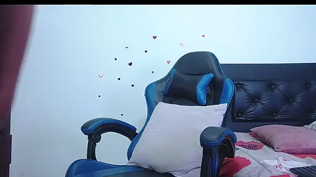 Georgina Copper online show from April 9, 2026, 8:58 pm