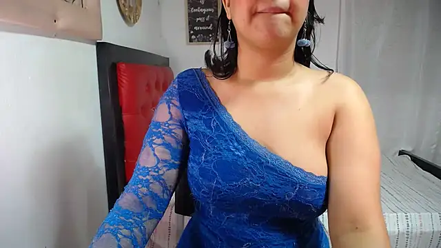 Sweettei online show from February 16, 2025, 11:05 am