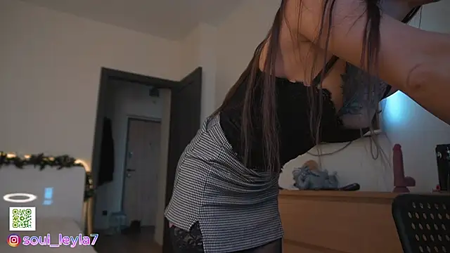 Sola LI online show from December 7, 2024, 5:15 am