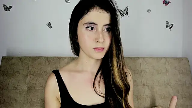 Nicol Swift  online show from December 16, 2024, 5:49 am