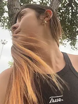 Nicol Swift  online show from January 23, 2025, 6:56 pm