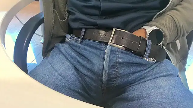 alessandroman2114 online show from October 20, 2025, 10:05 am