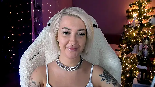 tykioty Miley online show from December 29, 2024, 5:54 pm