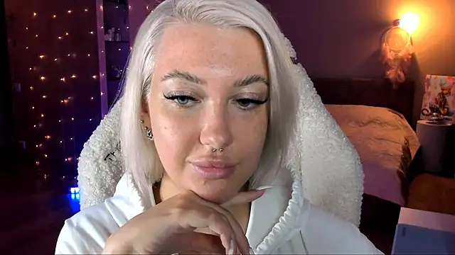 tykioty Miley online show from January 29, 2025, 5:13 pm