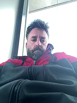 AreiasTuga online show from November 17, 2025, 12:11 pm