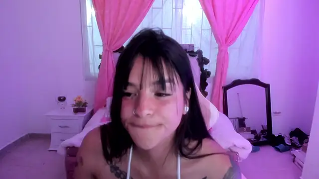keiilaa online show from June 3, 2026, 8:14 pm