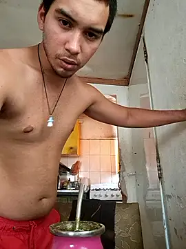 Snapshot of X_xtomas_x chatting on January 7, 2026, 7:49 pm X xtomas x online show from January 7, 2026, 7:49 pm