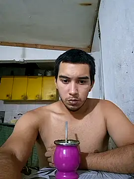 Snapshot of X_xtomas_x chatting on January 10, 2026, 7:54 am X xtomas x online show from January 10, 2026, 7:54 am