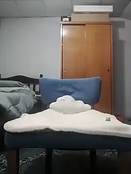 nicedick bro online show from October 13, 2025, 4:56 am