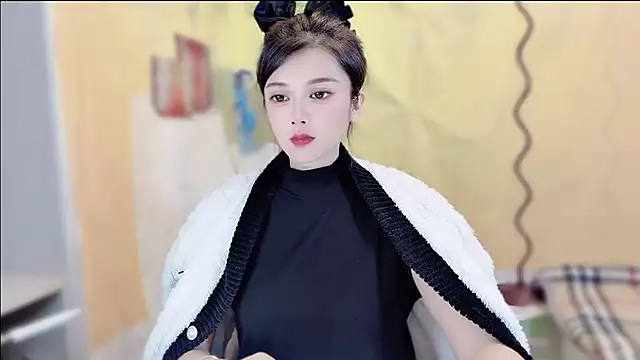 VIWVI online show from November 8, 2025, 5:40 am