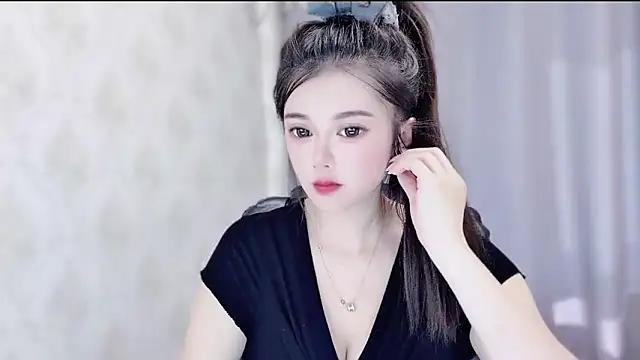 Snapshot of VIWVI chatting on February 7, 2026, 5:11 am VIWVI online show from February 7, 2026, 5:11 am