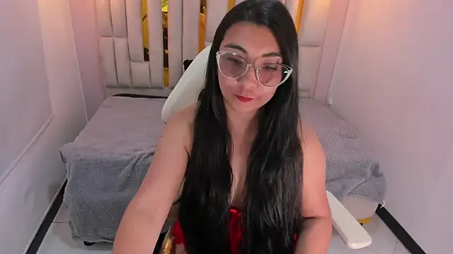 Karla hernandez  online show from February 14, 2025, 5:03 pm