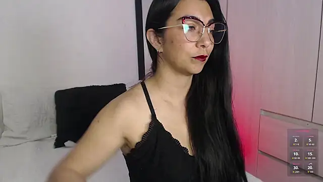 Karla hernandez  online show from November 28, 2025, 9:56 am