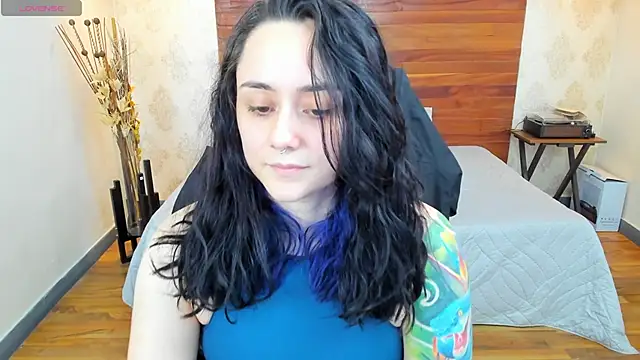 Snapshot of KatherineBond chatting on January 2, 2025, 9:18 pm KatherineBond online show from January 2, 2025, 9:18 pm