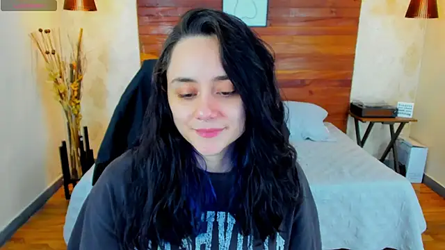 Snapshot of KatherineBond chatting on February 9, 2025, 3:11 am KatherineBond online show from February 9, 2025, 3:11 am