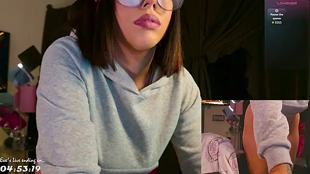 Aubreyessex online show from March 11, 2026, 12:38 am