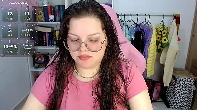 Gabiwaifu online show from November 15, 2025, 6:55 am