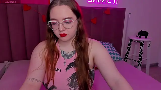 Emma adorablle online show from February 15, 2025, 1:31 am