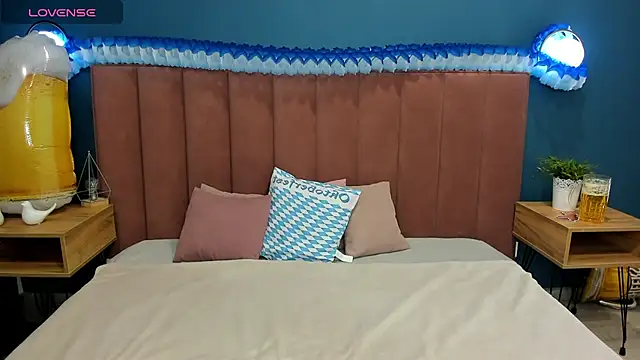 Emma adorablle online show from September 24, 2025, 1:31 am