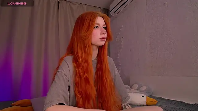 Snapshot of Evaa_Moonn_ chatting on March 11, 2025, 2:43 am Evaa Moonn  online show from March 11, 2025, 2:43 am