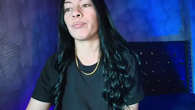 AnnaliOlsenX online show from June 6, 2026, 6:56 pm