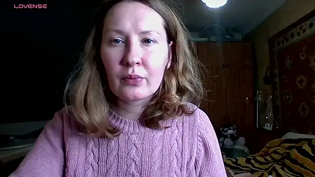 AnnaXLovers online show from December 10, 2024, 2:28 pm