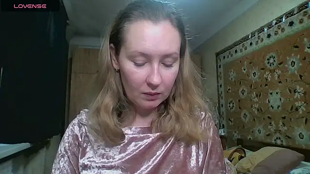 AnnaXLovers online show from October 17, 2025, 9:56 am