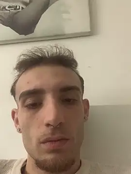 Snapshot of LaMaterialista chatting on March 18, 2026, 11:13 am LaMaterialista online show from March 18, 2026, 11:13 am