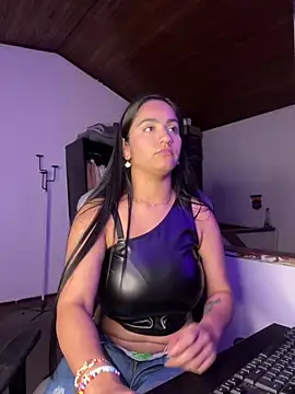 Snapshot of JazminTaylor chatting on February 18, 2025, 11:41 pm JazminTaylor online show from February 18, 2025, 11:41 pm