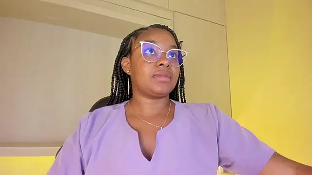 tamaraa smiith online show from May 20, 2026, 7:42 pm