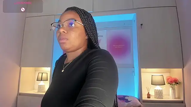 tamaraa smiith online show from June 9, 2026, 7:47 pm