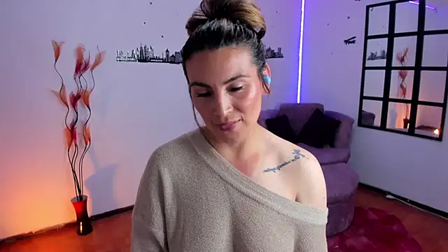 Elizabeth taylor b online show from October 21, 2025, 11:27 pm