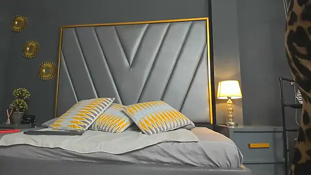 Snapshot of BrendaAdams_ chatting on February 21, 2025, 11:01 am BrendaAdams online show from February 21, 2025, 11:01 am