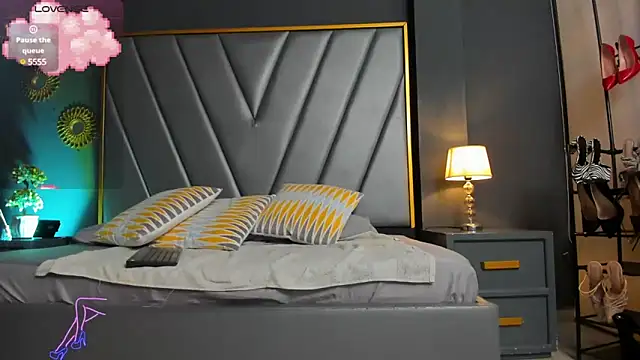 Snapshot of BrendaAdams_ chatting on March 14, 2025, 11:01 am BrendaAdams online show from March 14, 2025, 11:01 am