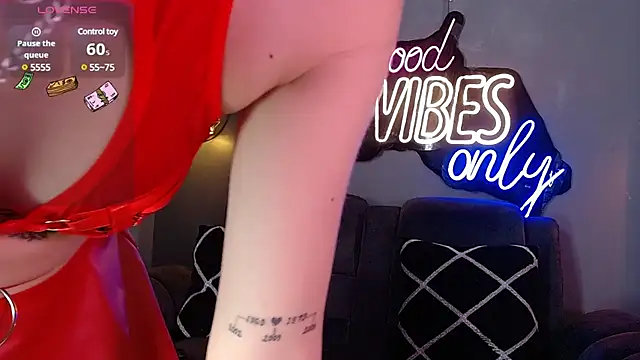 LOLIITA  LOVE online show from March 6, 2025, 5:43 pm