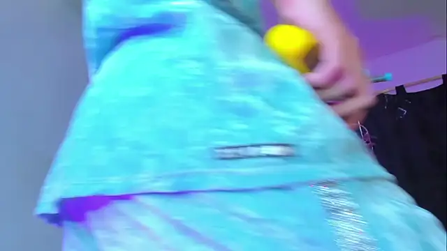 Snapshot of visaelX chatting on December 4, 2024, 1:31 pm visaelX online show from December 4, 2024, 1:31 pm