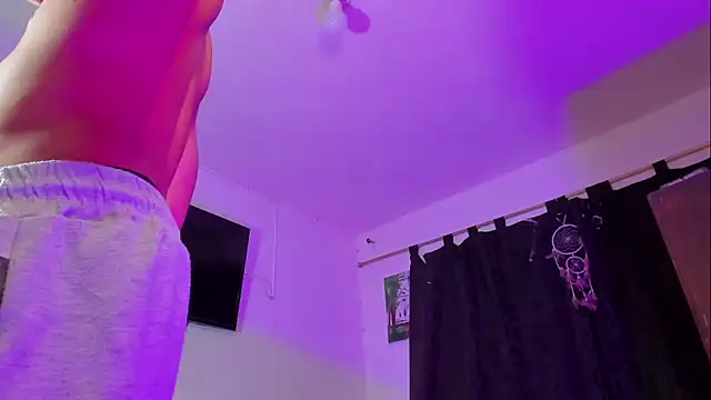 Snapshot of visaelX chatting on December 13, 2024, 1:37 am visaelX online show from December 13, 2024, 1:37 am