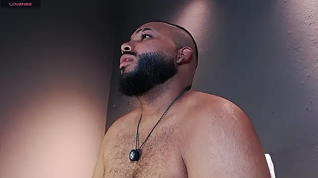 DilanJonnes  online show from March 4, 2026, 5:41 pm