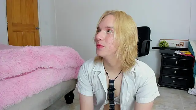  Little angel69 online show from January 21, 2025, 2:26 pm