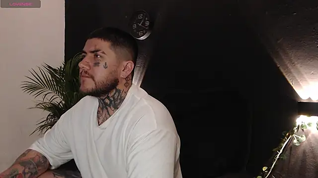 Ash gusbig online show from February 11, 2025, 3:08 am