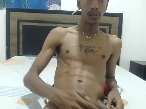 AlbertBigCock online show from April 16, 2026, 1:39 am