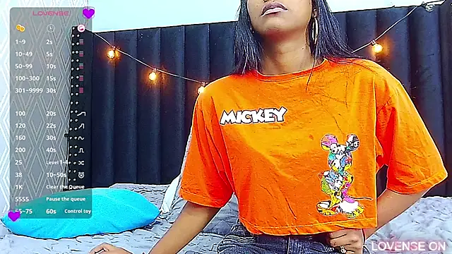 Snapshot of indianschoolgirl chatting on March 11, 2025, 7:36 pm indianschoolgirl online show from March 11, 2025, 7:36 pm