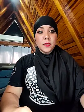 AmbarBurhan online show from December 17, 2025, 3:51 pm