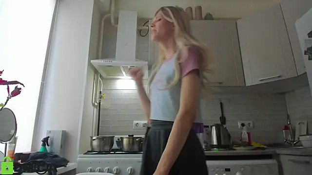  Alice Kitty online show from February 9, 2025, 12:30 pm