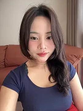 Hot Mm online show from March 4, 2025, 7:51 am