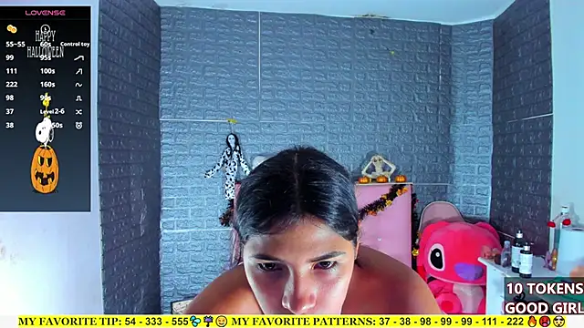 AriannaLewiis online show from October 22, 2025, 7:02 pm