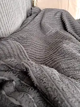 milf hunter 35 online show from April 3, 2026, 10:02 am