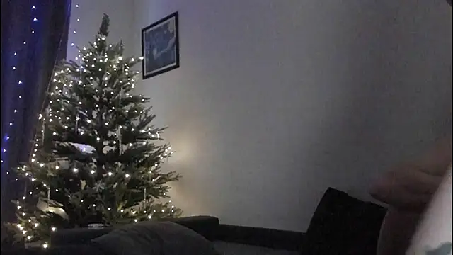 Emmy m00n online show from December 27, 2024, 4:26 am